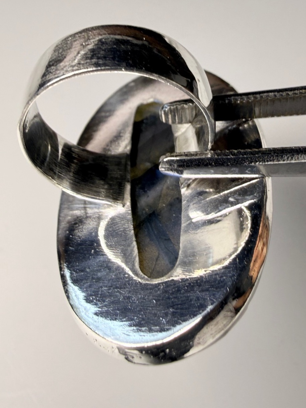 Large Labradorite Sterling Silver Ring - Picture 4 of 10